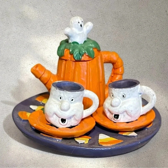 Unique Vintage Other - Vintage Hermitage Pottery Hallowen Themed Unusual Miniature Tea Set